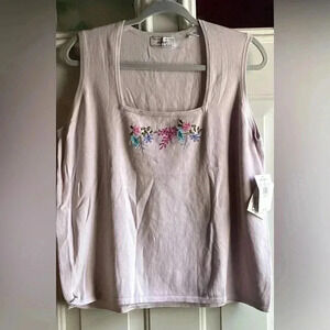 NWT Lord& Taylor Lavender Flower 🌸 embellishment  knit blouse Top Size 1X